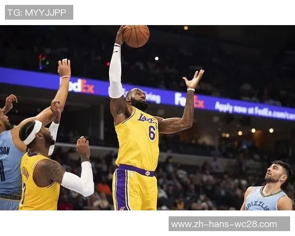 湖人对热火激战正酣最新战报揭示双方精彩表现与关键时刻分析